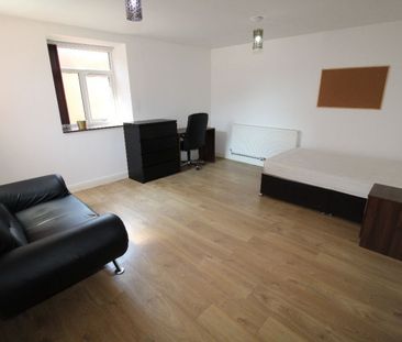 Flat , - Moor Lane, Preston - Photo 1