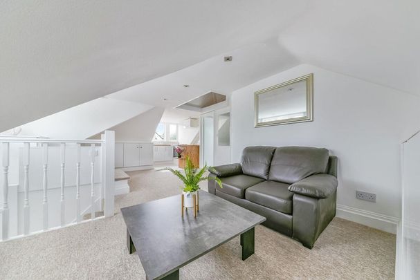 Second Avenue - Photo 1