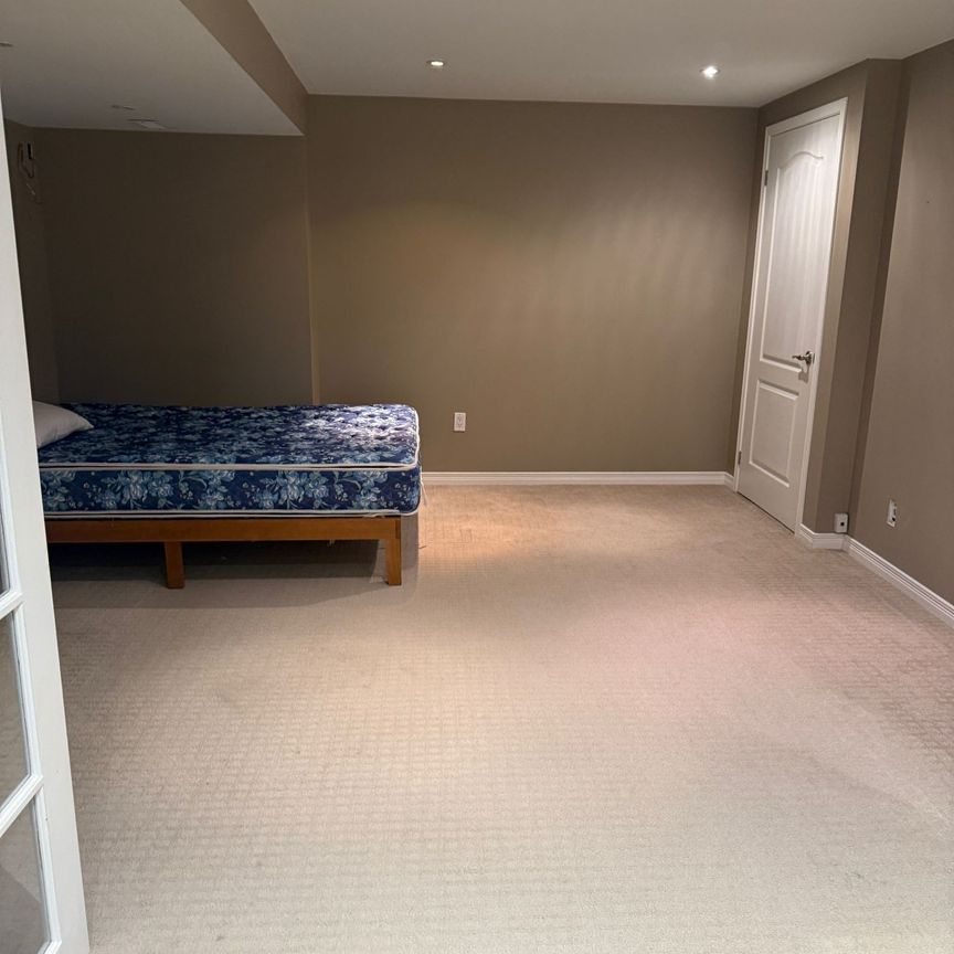 For Lease - 546 Hartley Boulevard, Milton, Ontario - Photo 1