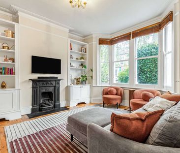 Gorgeous two bedroom apartment with a private garden. - Photo 1