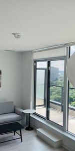 Toronto Furnished Penthouse Rental - Lux 2 Bed, 2 Bath, City Views - Photo 4