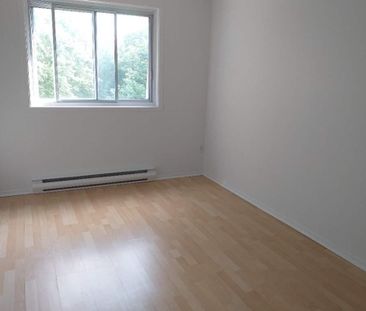 POINTE AUX TREMBRES 4 1/2 LIBRE 1ER JANVIER 2026 - Photo 1