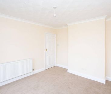 3 bedroom detached house to rent - Photo 3