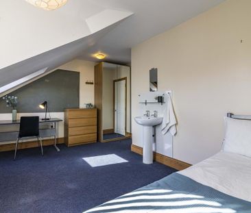 7 bedroom house to rent - Photo 3