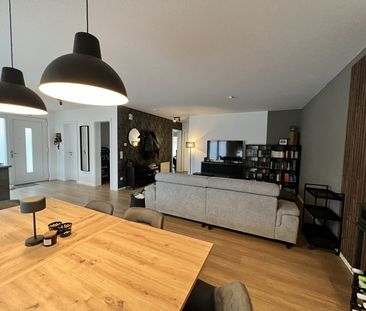 Stilvoll wohnen- moderne 3-Zimmerwohnung mit kleinem Garten - Foto 1