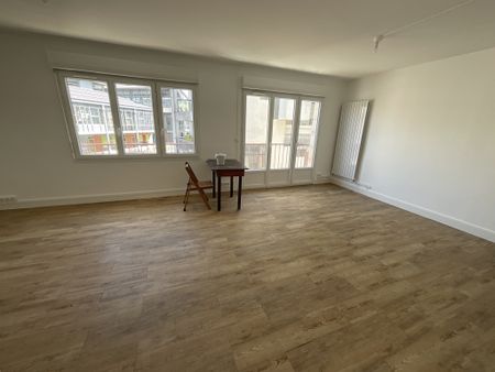 A LOUER - Avaricum - T3 de 70.03m² avec cave - Photo 2
