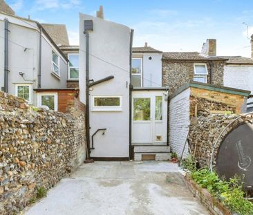 2 bedroom terraced house to rent - Photo 6