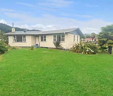 Lovely family home - Photo 2