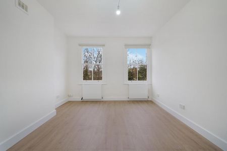 3 bedroom flat to rent - Photo 4