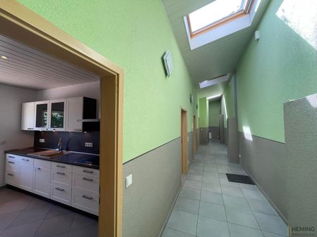 Moderne, lichtdurchflutete 4-Zimmer-Neubauwohnung auf 160 m² - Foto 2