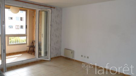 Appartement 2 pièces 36m2 MARSEILLE 8EME 625 euros - Photo 4