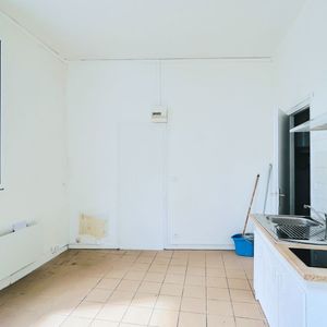 A LOUER APPARTEMENT DE TYPE 1 MEUBLE - SECTEUR BORDEAUX BARRIERE DE PESSAC - Photo 2