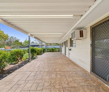 17 Cambridge Street, Boronia Heights, Qld 4124 - Photo 2