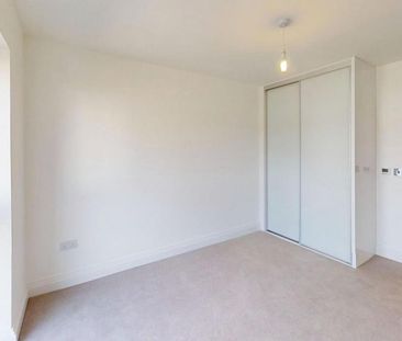 2 bedroom ground floor flat to rent - Photo 6