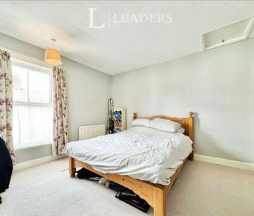 3 bedroom terraced house to rent - Photo 4