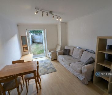 4 bedroom terraced house to rent - Photo 1