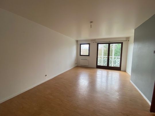 Location Appartement 4 pièces 78m² LAMBERSART 59130 - Photo 1
