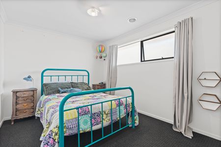 Massive Family Home - Photo 5