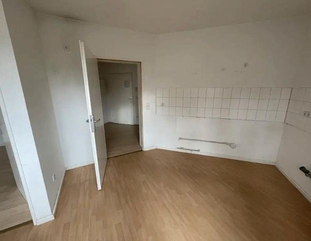 3 Zimmer Wohnung in Stuttgart Mitte 70182 - Jobcenter möglich! - Photo 1