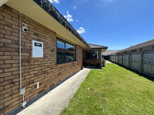 3-Bedroom Home in Trentham - Photo 1