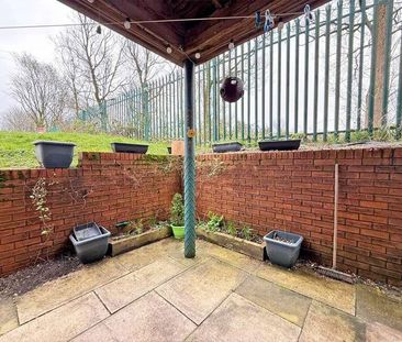 Crompton Gate, High Crompton, OL2 - Photo 6