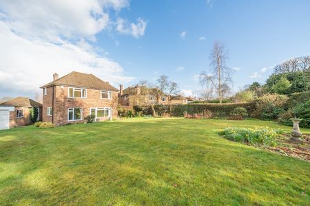 Walker Road, MAIDENHEAD - Photo 3