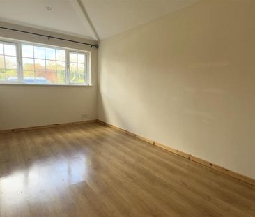 St Nicholas Croft, Askham Bryan, York - Photo 1