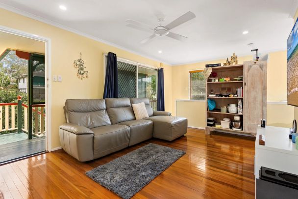 Spacious Family Home !! - Photo 1