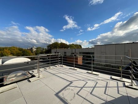 Gezellig duplexappartement in het centrum van Beveren met twee slaapkamers, terras en garage - Photo 3