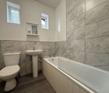 Western Road, Crediton, Devon, EX17 - Photo 4