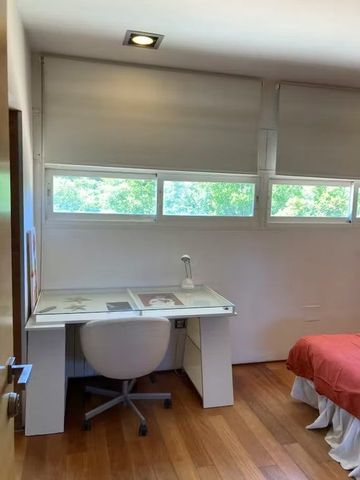 Avenida de Italia, Sevilla, Andalusia 41012 - Photo 4