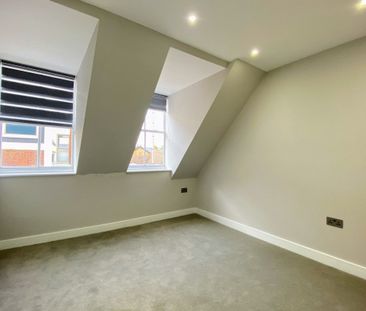 Moulsham Street - Photo 1