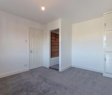 St. Andrews Terrace, Prestwick Road, Watford, WD19 - Photo 6