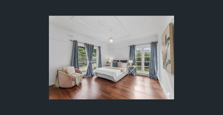 3 Bedrooms with a spacious living area - Photo 4