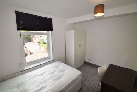 4 bedroom house share to rent - Photo 5