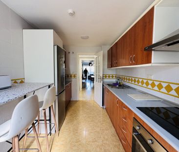 Apartment in Nueva Andalucía, Costa del Sol - Photo 2