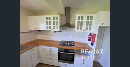 Elevated Escape on a Shared Hillside Block with Stunning Outlooks! - Photo 5