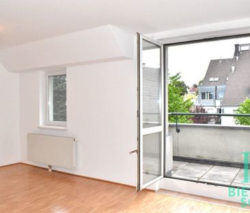 Ruhige, elegante Wohnung im Grünen mit zwei Balkonen - Photo 1