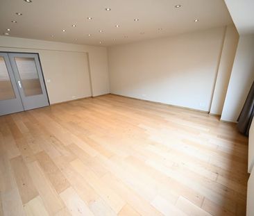 Appartement te huur - foto 1