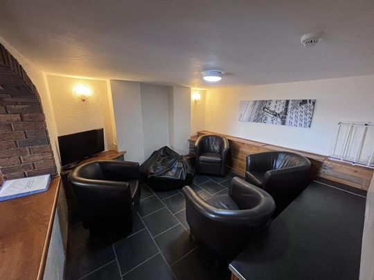 6 bedroom house share to rent - Photo 1