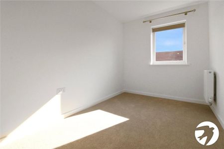 4 bedroom detached house to rent - Photo 2