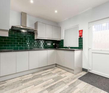 1 bedroom in a house share to rent - Photo 6