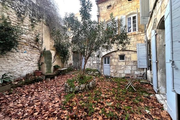 Bien rare à la location – Appartement de caractère en centre-ville - Photo 1