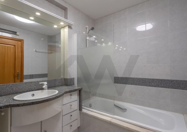 Apartamento T4 em Lisboa