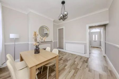 2 bedroom terraced house to rent - Photo 3