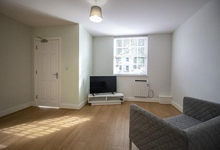 Studio to rent - Photo 2