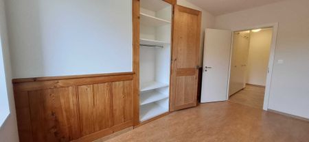 Appt de 4 pièces au rez-de-chaussée, jardin commun Avec garage en sus - Photo 2