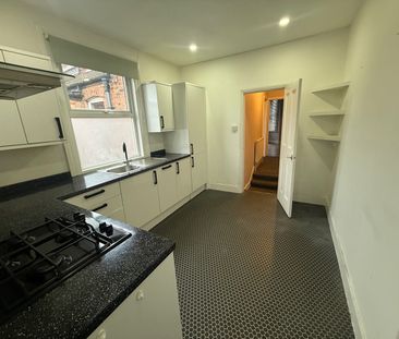 1 Bed Flat, Long Lane, N3 - Photo 6