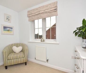 4 bedroom detached house to rent - Photo 5