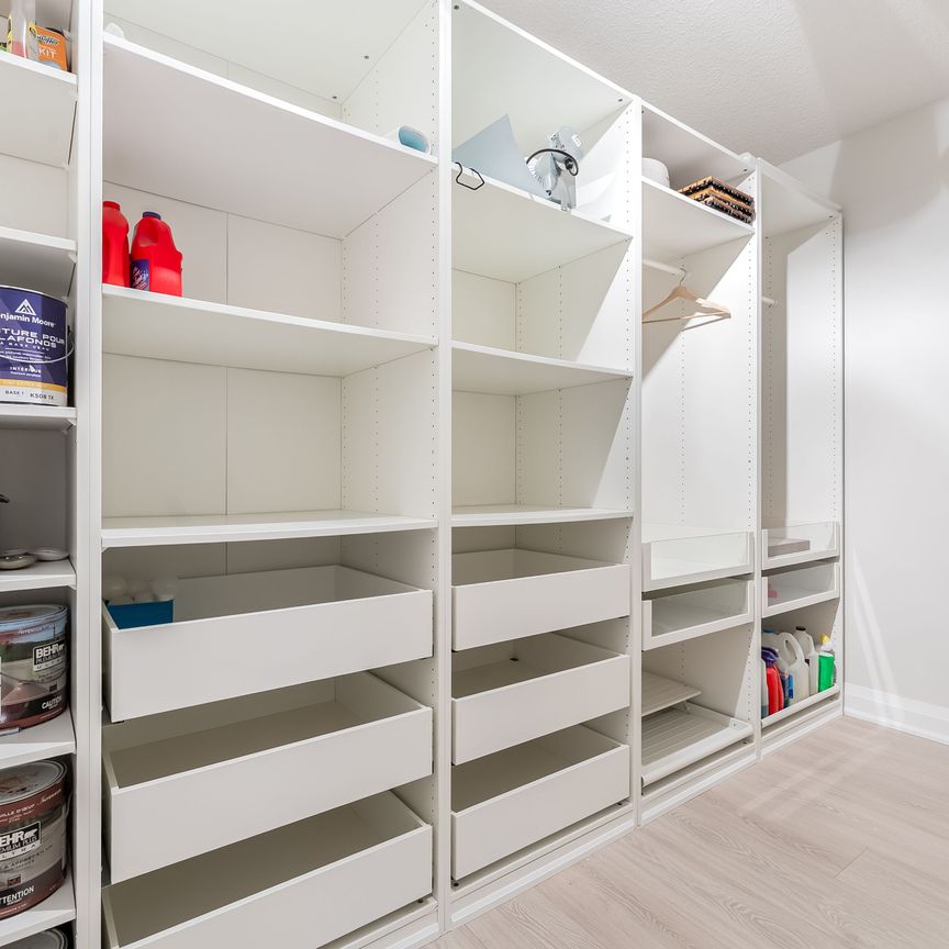 For Lease - 40 Old Mill Road Unit# 806, Oakville, Ontario - Photo 1